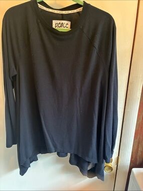 Peace Love World Black Long Sleeve Casual Jersey Top